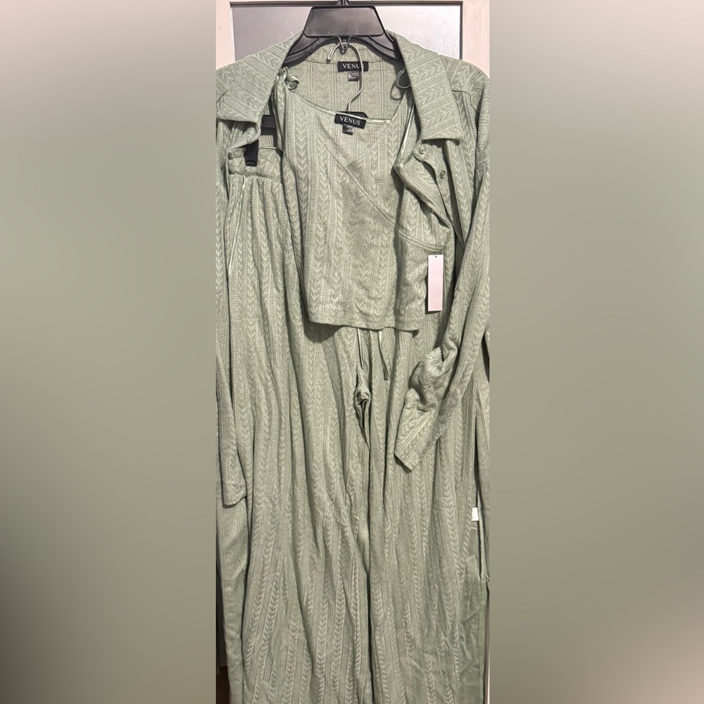 VENUS brunch knit 3pc set soft pine green - Picture 4 of 4
